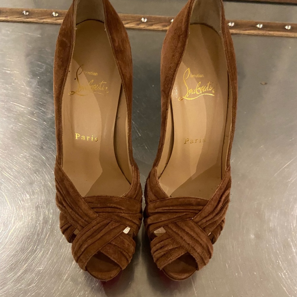 Christian Louboutin size 6 - Picture 5 of 5